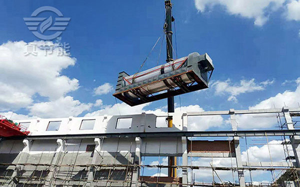 酒糟烘干設(shè)備吊裝現(xiàn)場 酒糟烘干設(shè)備吊裝現(xiàn)場