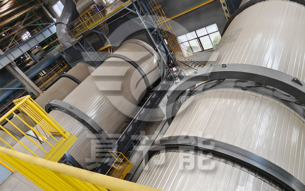 薯渣烘干機(jī)運(yùn)行現(xiàn)場(chǎng) 薯渣烘干機(jī)運(yùn)行現(xiàn)場(chǎng)